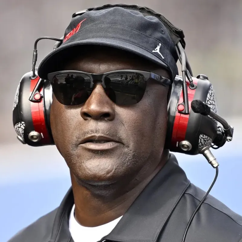 开云APP-美媒：乔丹2025年收入超所有运动员，45亿身家历史第一