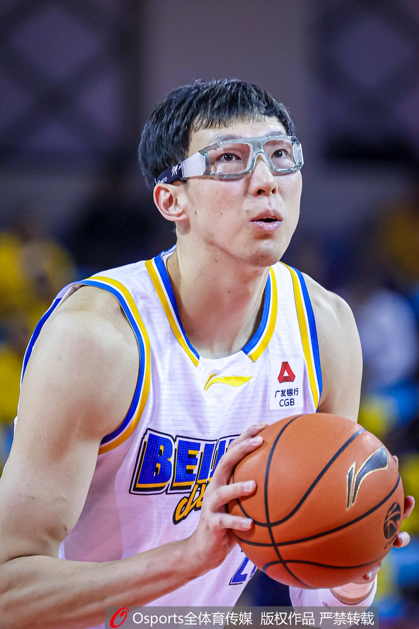 开云体育APP下载-状态不佳但好在赢了！周琦7罚1中&amp;运动战3中1 仅得3分9板1帽